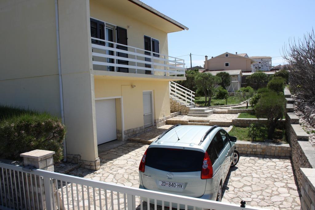 Kuca Za Odmor Laura Apartment Razanac Bagian luar foto